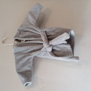 Baby infant girl robe with elephant head design hood. Size 6-9 months. HB